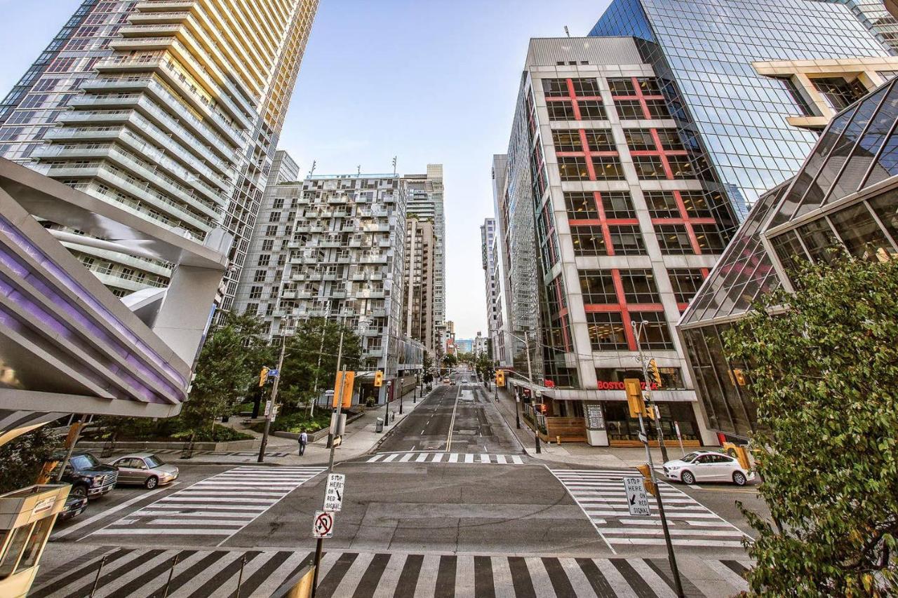 トロントLuxury Adventure Cn Tower/Mtcc/Scotiabank Arenaアパートメント エクステリア 写真