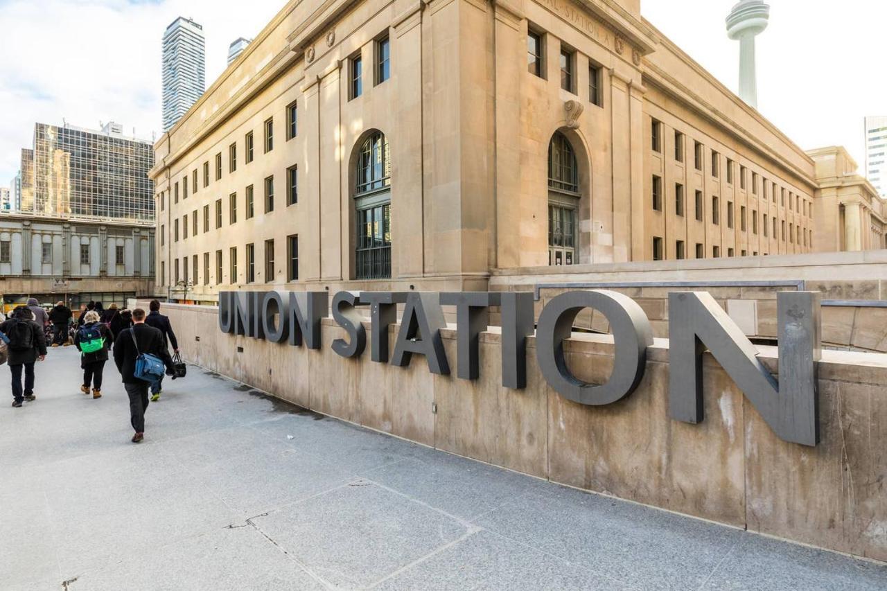 トロントLuxury Adventure Cn Tower/Mtcc/Scotiabank Arenaアパートメント エクステリア 写真